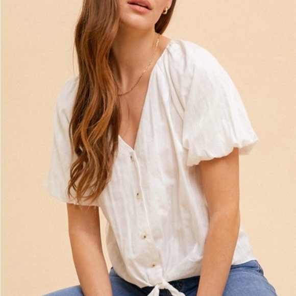 Slight puff sleeve front tie button down💕 - Picture 3 of 4